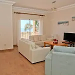 Villa G, Mira Luz
